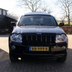 grijs kenteken ombouw jeep cherokee verhoogd dak